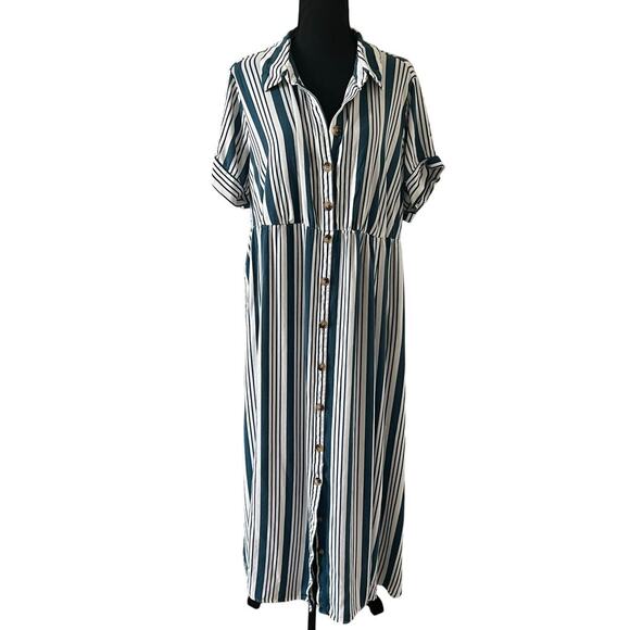 Torrid Women's Striped Short Sleeve Maxi Dress Size 2/ 2XL Summer Casual Comfort - Picture 2 of 8